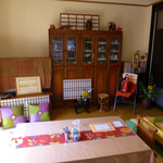 シーズンカフェ 茶の間 - 店内