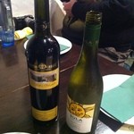 ダバ インディア - 赤ワインと白ワイン