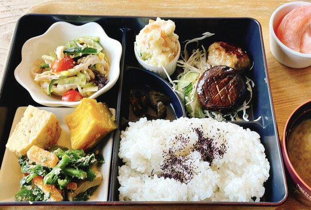 こころや &ndash; 泉崎のカフェ｜地元食材を活かした癒しの空間