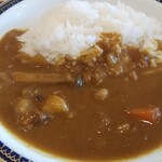 食堂 亀屋 - 牛ズジカレー？