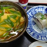 Masugataya - きつねうどんと鯖寿司のセット