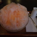 三日月氷菓店 - ブラッドオレンジ！６８０円！