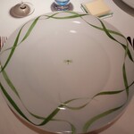 レストラン・マッカリーナ - ナプキン取ったらトンボがいました。