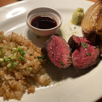 カルネジーオ イースト - 