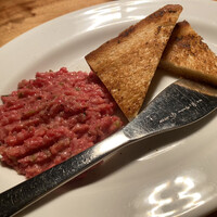 カルネジーオ イースト - 