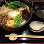 うどん屋 杉 - 鍋焼きうどん
