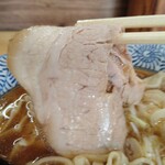 手打ちラーメン 清仁軒 - 大きめのバラ煮豚