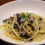 Peperoncino made with two types of mushrooms and whitebait