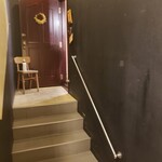 藝育カフェ サンカク - 階段
