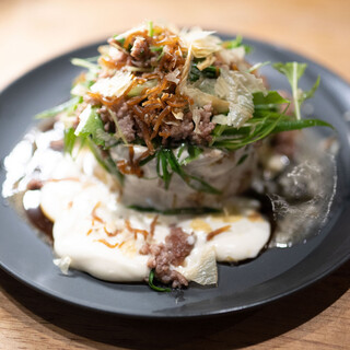 Unusual Okonomiyaki supervised by the chef who served as the head chef at Hiroshima G7