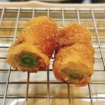 串づ串 - ニンニクの芽 三元豚の豚バラ巻き