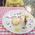 ピッツェリア・アッソ・ダ・ヤマグチ - お店からのサプライズバースデープレート
