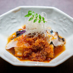 Ji-Cube - イサキと茄子の麻辣ソースがけ