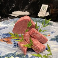 焼肉 拍手喝采 - シャトーブリアン（飛騨牛、仙台牛）