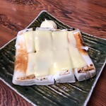 遠州 - はんぺん。そのまんまの味がしていいです。