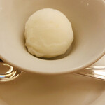 ホテル日航福岡 - 生姜風味ソルベ