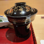 銀座 しのはら - 珍しい形の御碗