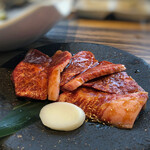 東京焼肉 平城苑 - ◆追加の「和牛カルビ(1,408円）・・こちらの方がお肉がキレイですので、1人前ずつオーダーした方がいいのかも。