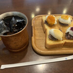 KAKO - シャンティールーズスペシャル　¥750
            （あんずバニラ、オレンジマーマレード、ブルーベリー、桃）
