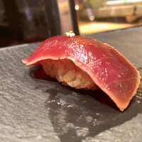 築地青空三代目 大名古屋ビルヂング店 - まぐろ漬け
                      ◆ おまかせ握り9種「三代目 」　¥4,400