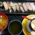 氷見回転寿司　粋鮨 - 