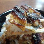 イチビキ - うなぎとご飯 リフト