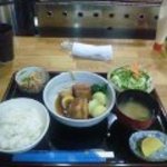 こな - 角煮定食