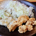 Tengu - 若鶏の唐揚げと水餃子