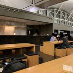 The Wing Business Class Lounge - 2019/08/02  ヌードルバーのあるスペース
