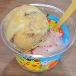 サーティワンアイスクリーム - 左からイーブイのもふあまアイス、ラブポーションサーティワン