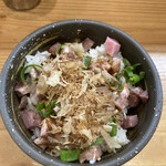 極麺 青二犀 - 大人のチャーシュー丼350円