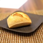 エロン･ソンドレ - パンはおフランスから生地をお取り寄せして店内焼きですって