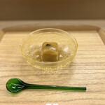 181576166 - 生ウニ豆腐、ワサビ餡、ワカメのピューレ