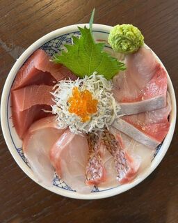 Ryoushi Meshi Shokudou - 