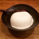 RAKU - 楽特製！手造り丸豆腐：400円