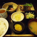 魚菜川口店 - 定食は600円