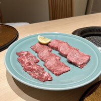 横浜 うしみつ - 