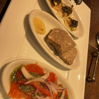 スペイン料理 La Cazuela 三ノ宮 ミント神戸店 - タパス3種