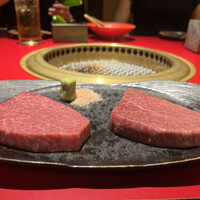 和牛とタン 焼肉 とみ 新橋本店 - 