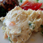 イラン・アラブ料理 アラジン - ポテトサラダは炭水化物なので、時間をかけて食べるのがコツ