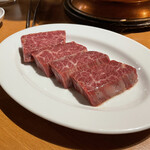 炭火焼肉ホルモン まるは - 