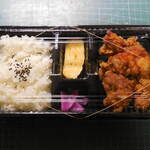 Karaage Koubou Daichan Karaage - ...「からあげ弁当・大（500円）」、からあげ4個入り。。