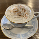 CAFE MOGMOF - ウインナーコーヒー（単品、460円）