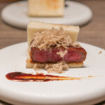 USHIGORO S. - シャトーブリアンのカツサンド