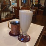 コロラド - ピーチスムージーとセットドリンクのアイスコーヒー