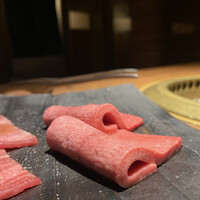 和牛とタン 焼肉 とみ 新橋本店 - 