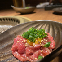 和牛とタン 焼肉 とみ 新橋本店 - 