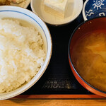 Chikuzen - ごはんに味噌汁♫