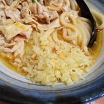 自家製さぬきうどんと肉 新橋甚三 - 肉たまぶっかけＲＥＤ（特大３玉）900円