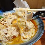 自家製さぬきうどんと肉 新橋甚三 - 肉たまぶっかけＲＥＤ（特大３玉）900円